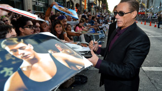 В началото на април стана ясно че в Румъния са повдигнати