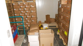 Посланикът ни в Република Северна Македония Ангел Ангелов предостави пакети