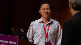 Китайският учен Джианкуи защитава генетичната промяна на бебета