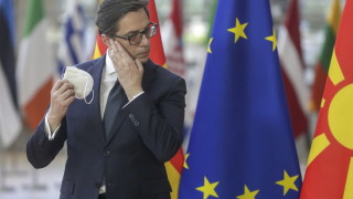 Българският премиер Кирил Петков не следва реториката която до вчера