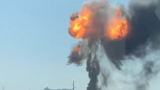Поредица от експлозии разтърсиха склад за боеприпаси в турската провинция Хатай