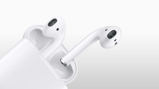 Ще започне ли Apple да дава безжични слушалки с всеки iPhone?