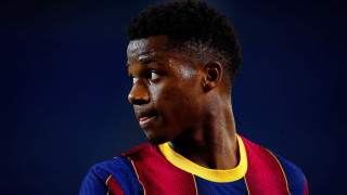 Ансу Фати възнамерява да остане в Барселона 20 годишното крило не иска