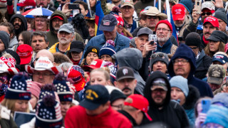 Във Вашингтон се разразиха сблъсъци между поддръжници на американския президент