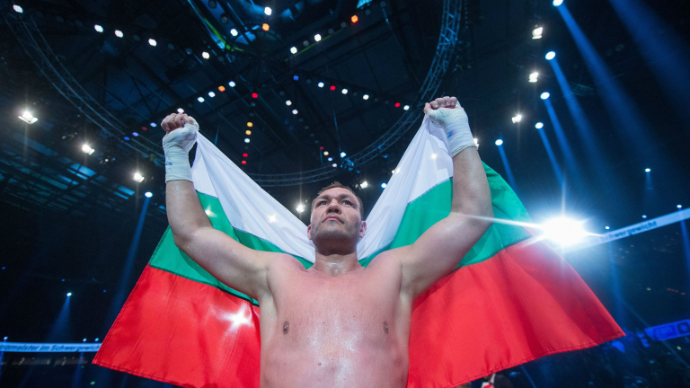 Най-добрият български боксьор Кубрат Пулев все пак ще се качи