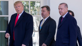 Тръмп и Ердоган разочаровани от изказването на Макрон за НАТО 