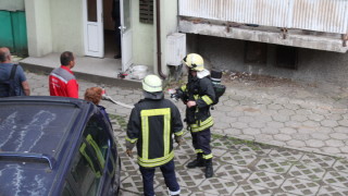 Пожар горя в жилищен блок в София