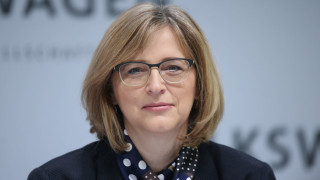 Хилтруд Уорнър знае как да разчисти бъркотията в един мъжки