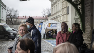 Парадокс: На фона на 5 милиона бежанци, украинският бизнес търси работници от чужбина