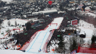 Лошите метеорологични условия в австрийския курорт Кицбюел попречиха на провеждането