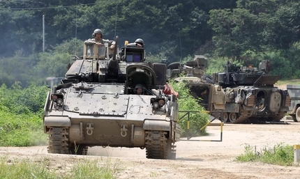Южна Корея и САЩ с извънредни военни учения до границата с КНДР