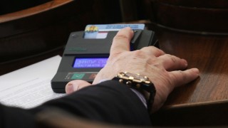 ДПС настояха за спазване на правилника Моля да включите биометричните