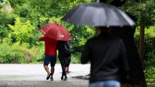 Дъждовен петък ни очаква Това съобщават от НИМХ Ще вали предимно