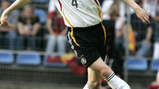 Роберт Хут на път да се завърне в Германия