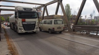 Шосетата до Звездица Тополи Константиново и Казашко ще бъдат прехвърлени от