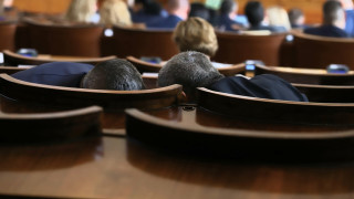 Половин ден продължи дебатът в парламента по промените в Наказателно процесуалния