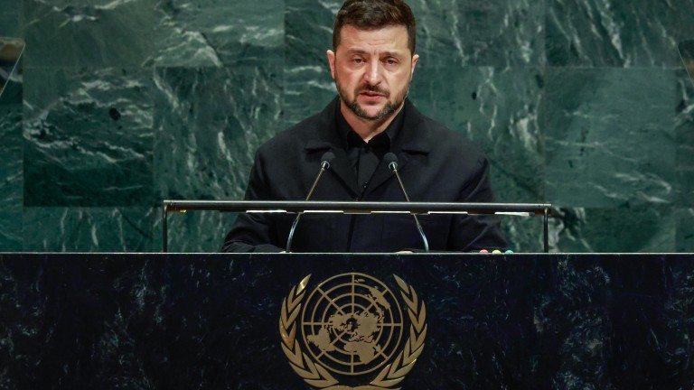 Зеленски: Русия използва и танкери за разузнаване и саботажи