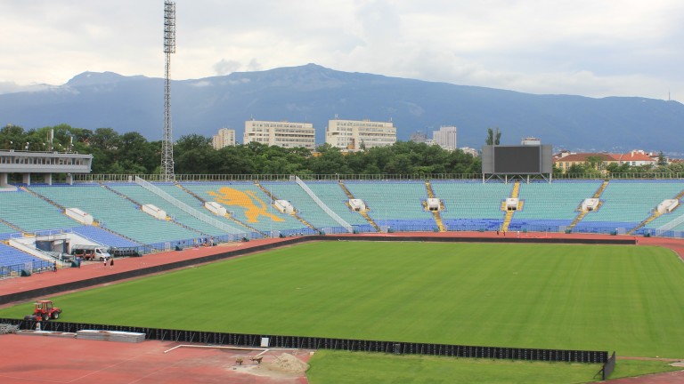 Националният стадион "Васил Левски" е готов за голямото дерби ЦСКА - Левски 