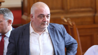 Бабикян: Някой непрекъснато спира НС, но нови избори са за "психиатрия"