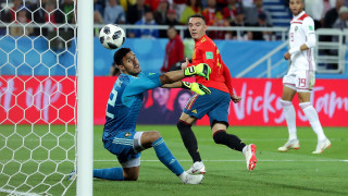 Голям късмет покри слаба Испания срещу Мароко, незаслужена точка помогна на "фуриите" за първото място в група В