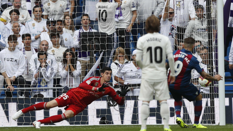 В Реал (Мадрид) сложиха край на вратарската дилема