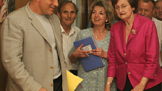 Земеделци, не се съюзявайте с Костов, зове Борисов