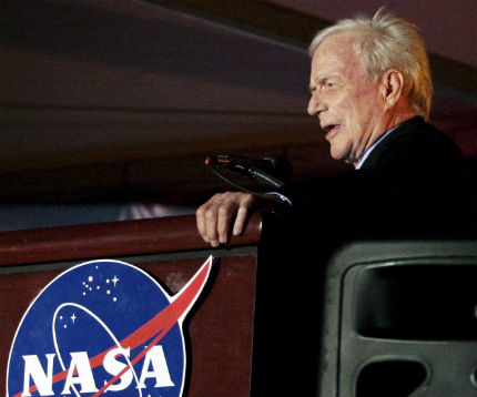 Почина американският астронавт Скот Карпентър