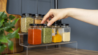 В повечето домакинства солта и черния пипер са най използваните подправки