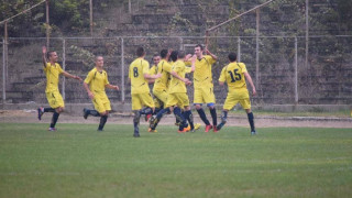 Отборът на Загорец Нова Загора отстрани Пирин Благоевград Лидерът в Югоизточна