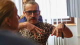 Мъж или жена: Чехия екстрадира германски крайнодесен активист, сменил официално пола си