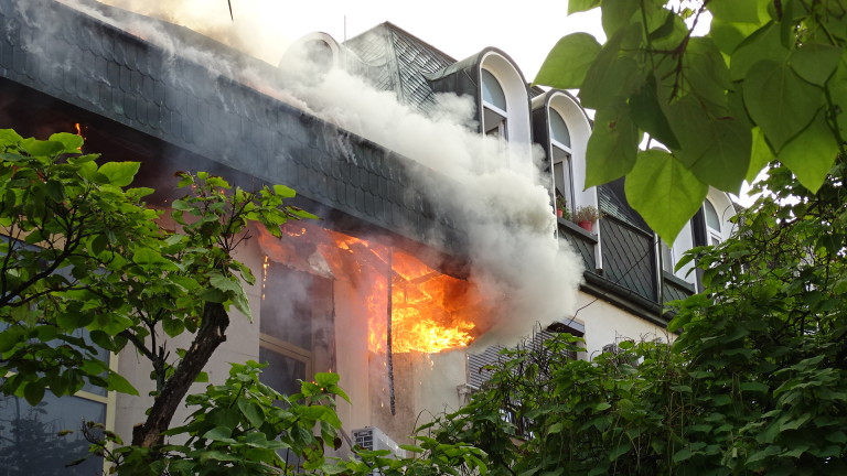 Мъж е загинал при пожар в жилището си в Търново