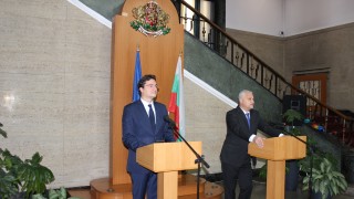 Служебният министър на правосъдието Крум Зарков представи предложенията на екипа