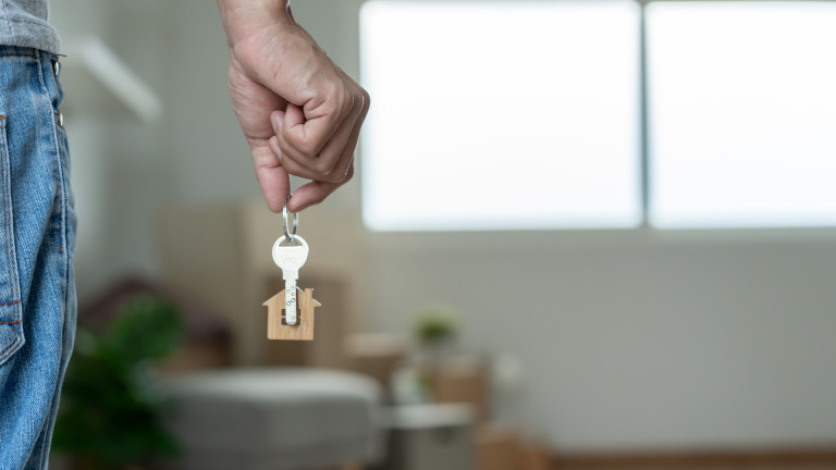 Lidl плаща наема: сигурна работа близо до София