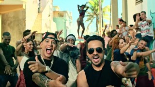 Песента Despacito в превод от испански означава По бавно б а се