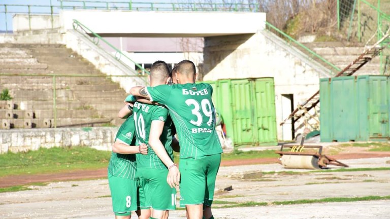 Вчера Ботев (Враца) категорично надигра лидера във Втора лига -