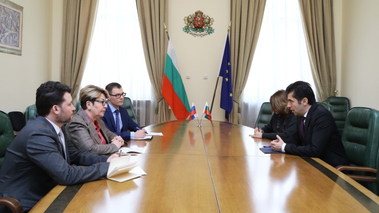 Министър-председателят на Република България Кирил Петков покани днес на разговор