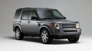 Land Rover с две награди от кралицата 