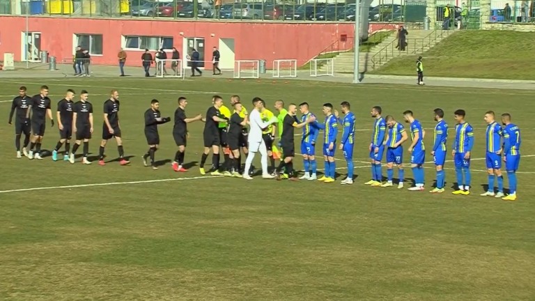 Крумовград и Спортист (Своге) завършиха при резултат 0:0 в едно