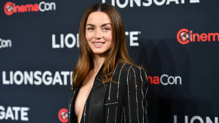 През февруари се заговори за първи път че и са