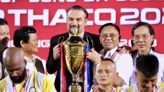 Донг А Тан Хоа воден от българския треньор Велизар Попов