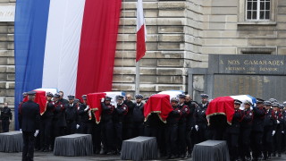 Френската полиция задържа петима души свързани с радикализиралия се служител