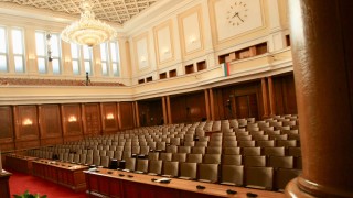 Централната избирателна комисия обяви за избрани поименно депутатите по изборни