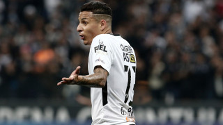 Испанският Севиля обяви привличането на защитника Гилерме Арана Защитникът е