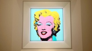 Анди Уорхол рисува Shot Sage Blue Marilyn още през 1964