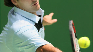 Федерер с трисетова победа в първия кръг в Мелбърн