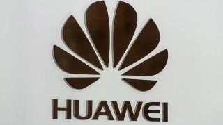 САЩ дава своето "да" американските компании да търгуват отново с Huawei до две седмици