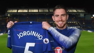 Броени часове след като представи своя нов мениджър Маурицио