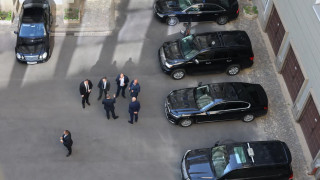 Какви автомобили карат българските депутати?