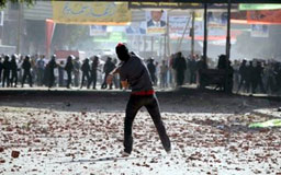Протестите в Египет взеха и първите жертви