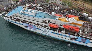 Арестуваната флотилия акостира в Ашдод